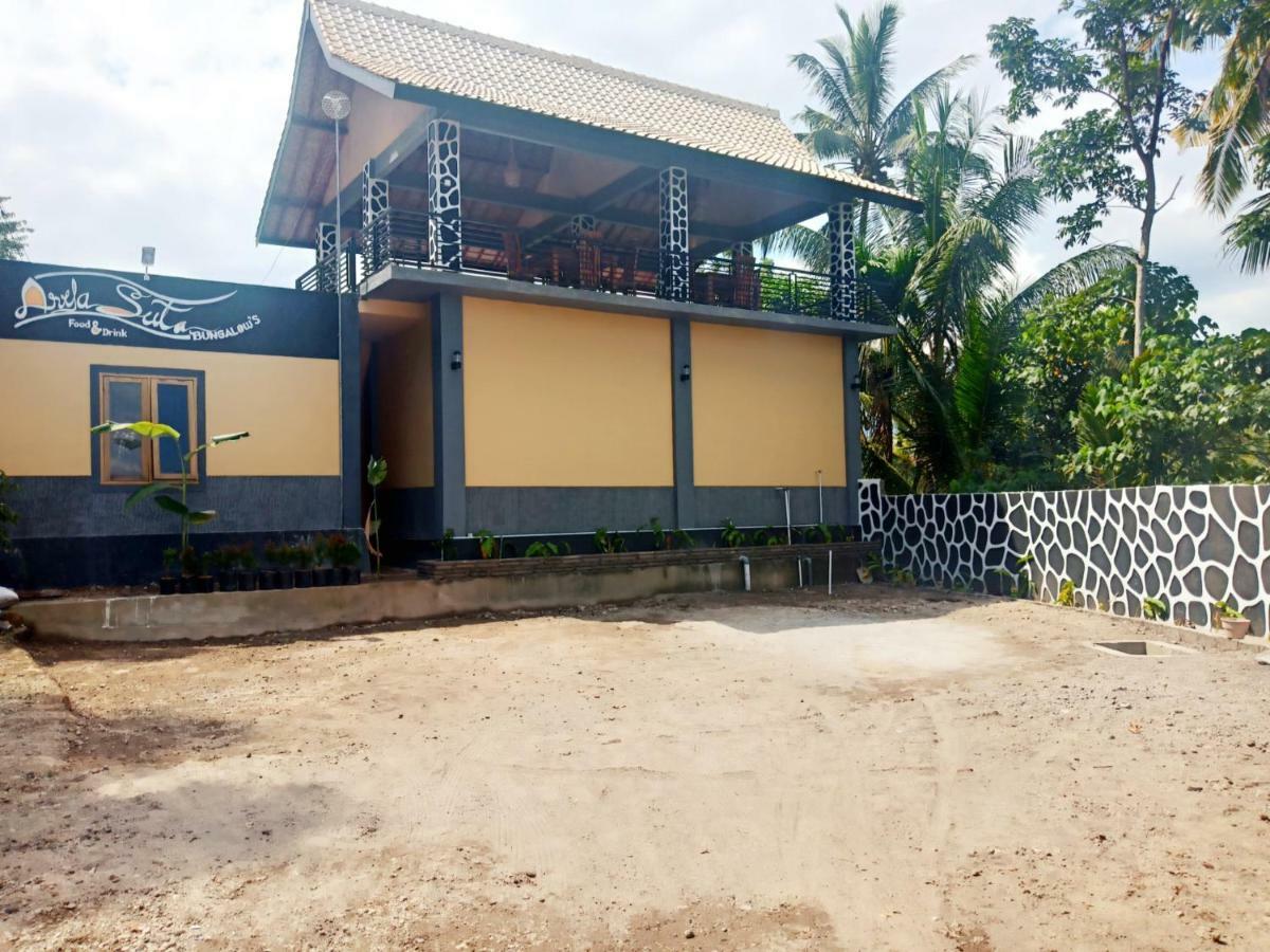 טטבאטו Aryasuta Bungalow מראה חיצוני תמונה