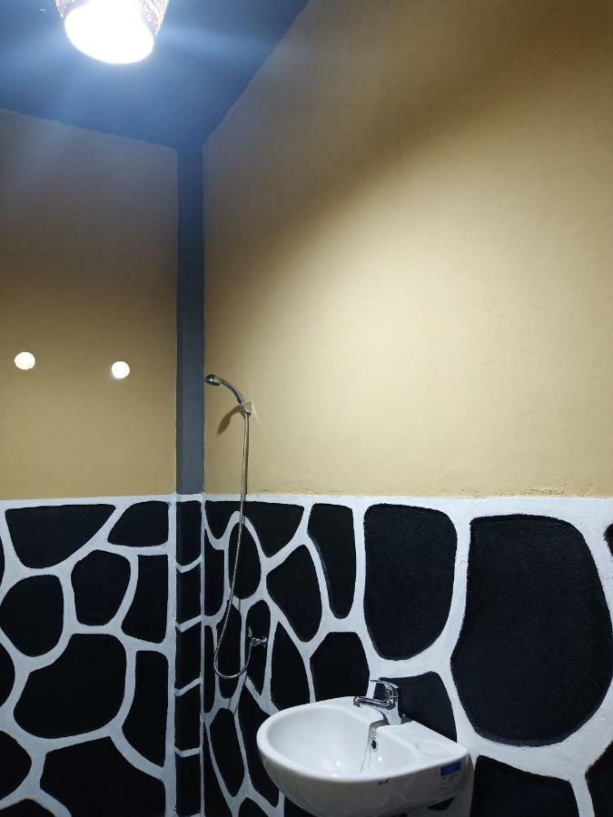 טטבאטו Aryasuta Bungalow מראה חיצוני תמונה